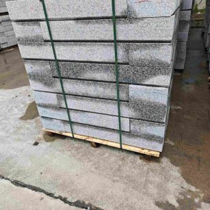 眉山芙蓉白路牙石，马路牙子